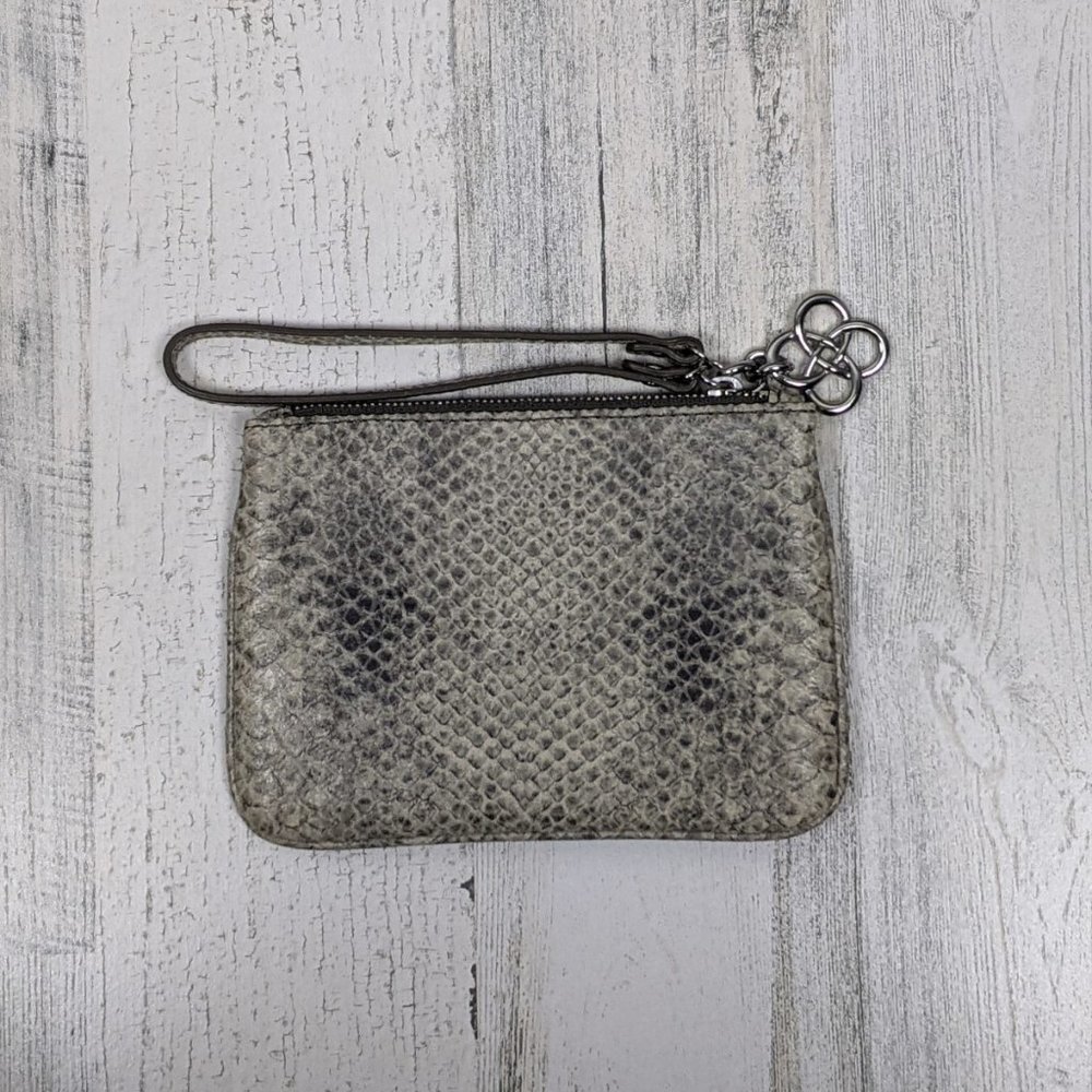Stella & Dot Soho Leather Wristlet - Picture 3 of 4
